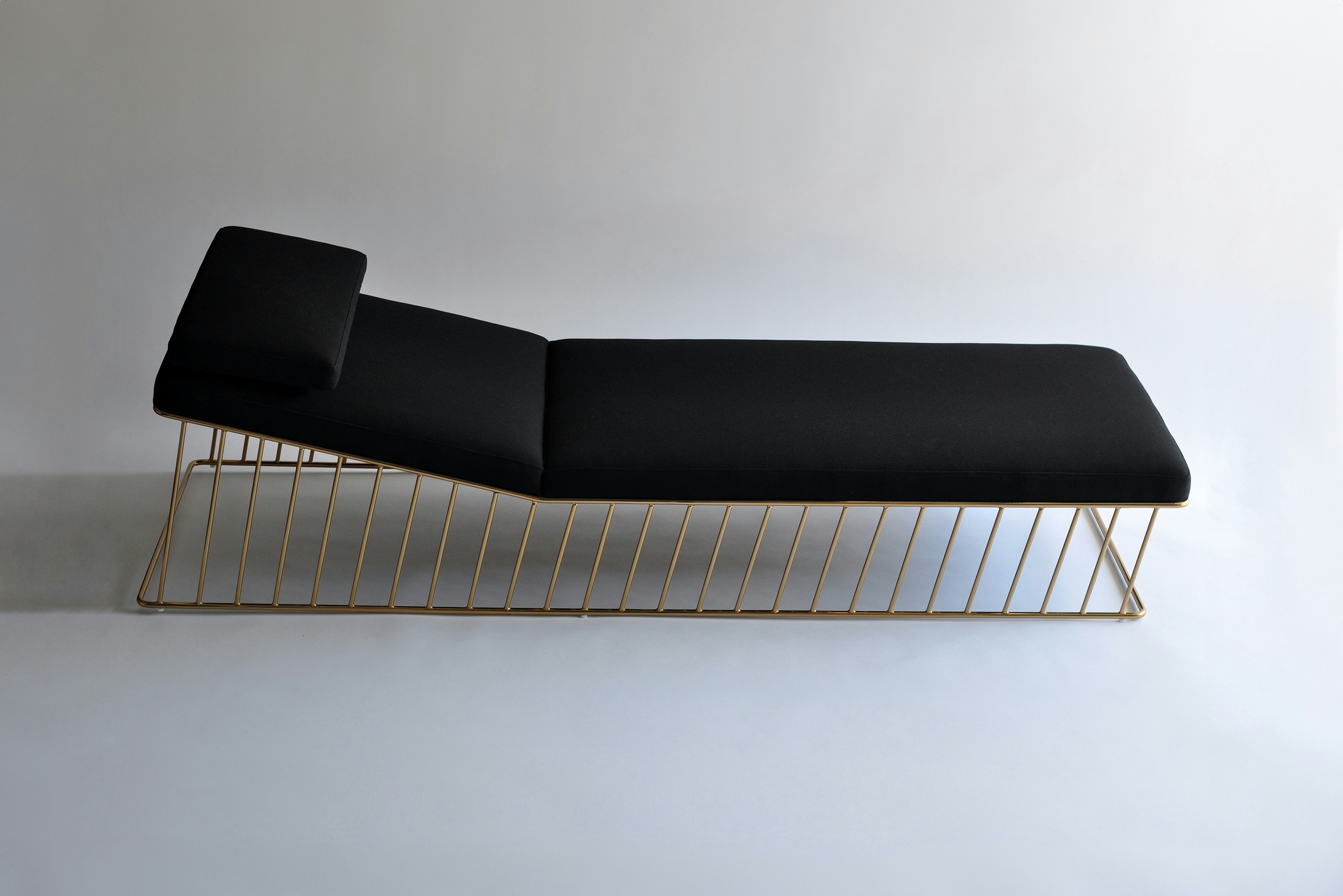 Wired Italic Chaise Indoor 1 Product Page Web